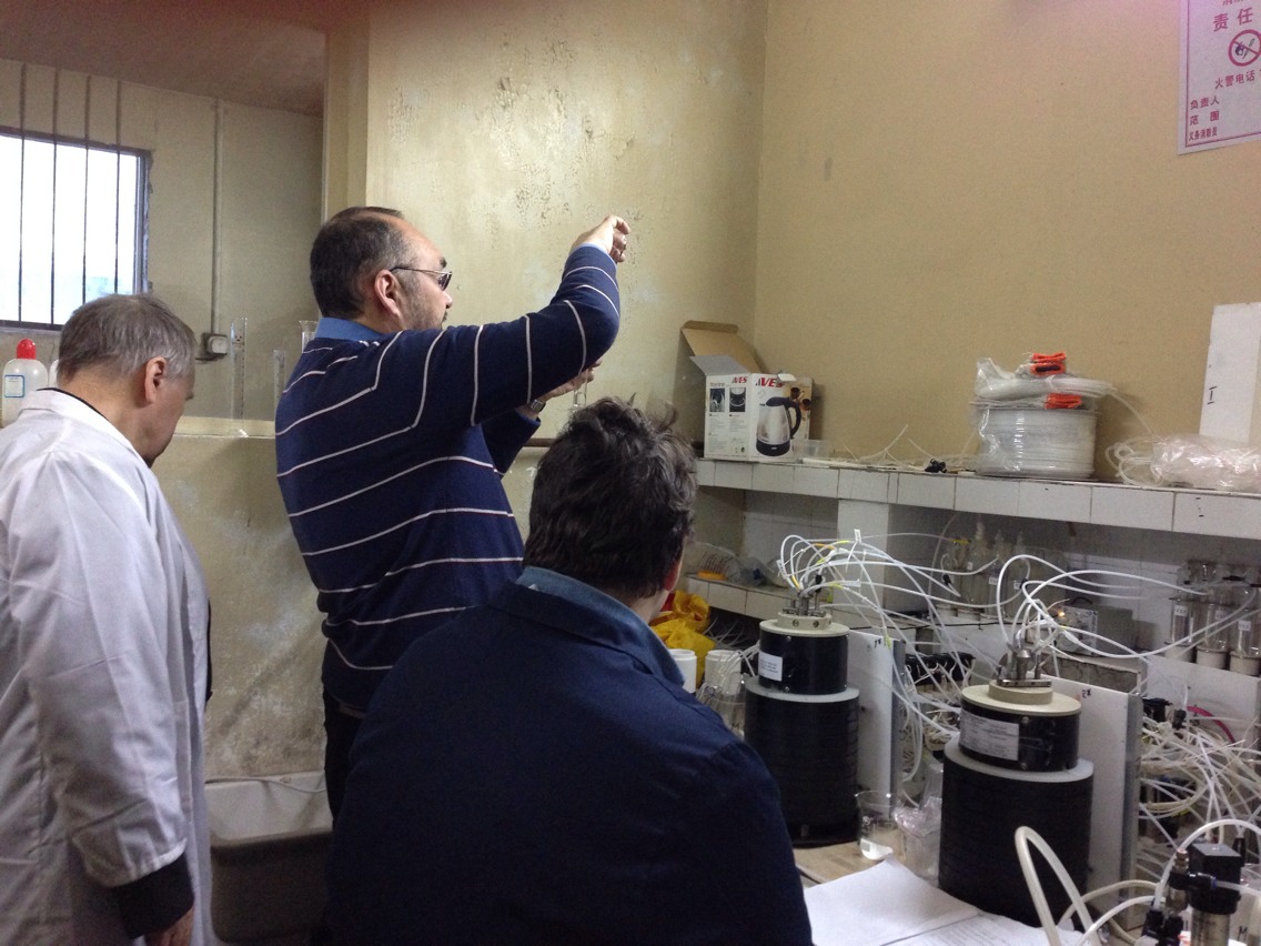 俄羅斯專家來我公司設(shè)備安裝報道.